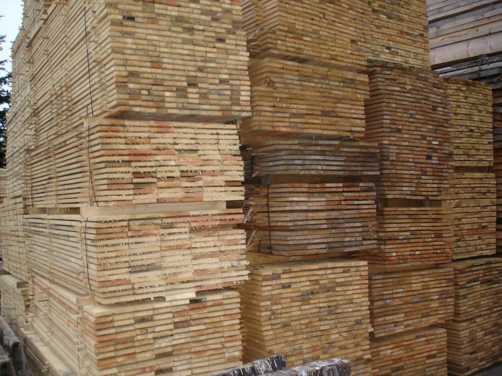 Bretter/ Bohlen Sägewerk Schmitz